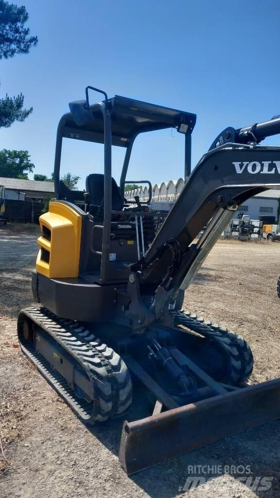 Volvo EC 27 D Mini Excavators <7t (Mini Diggers)