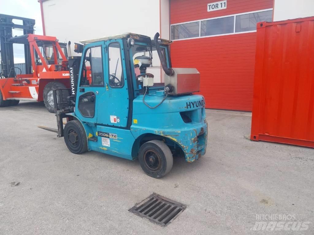 Hyundai 35 DS-7 Diesel Forklifts