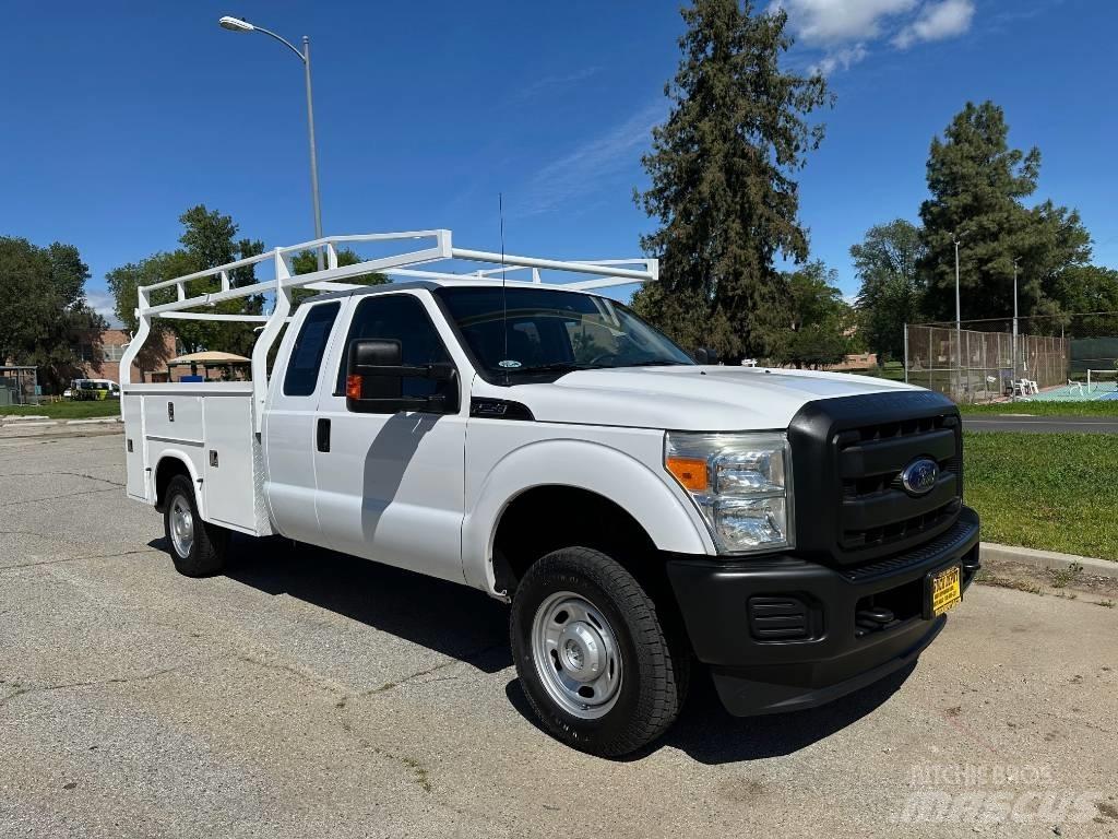 Ford F 250 SD Pickup Trucks