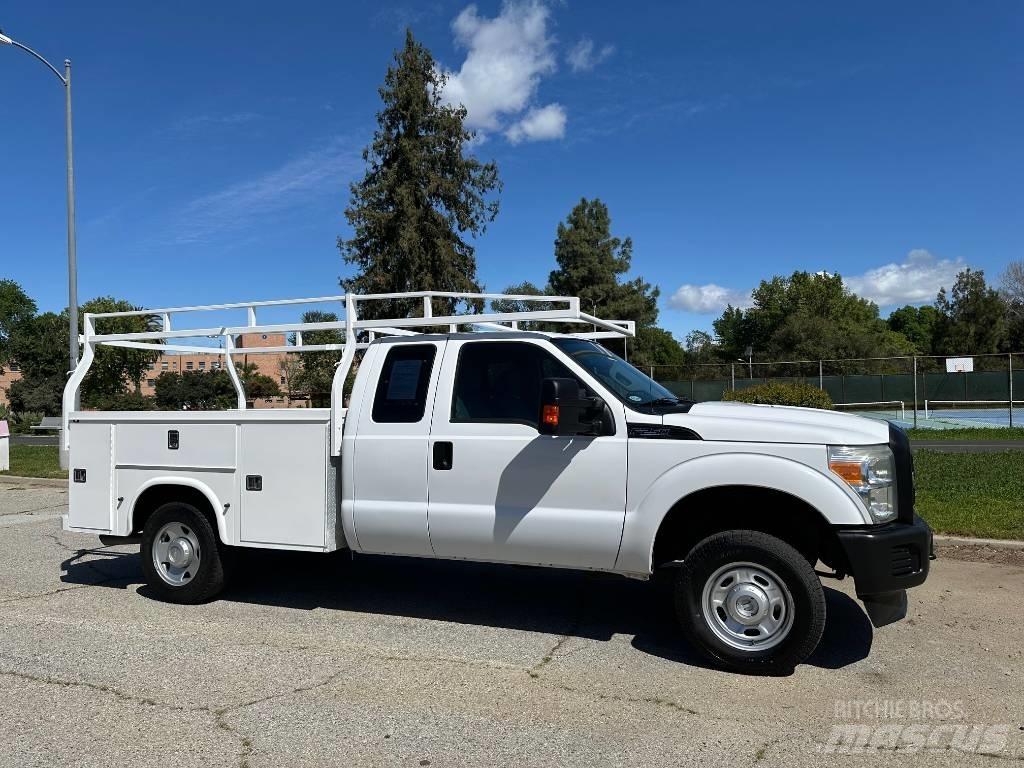 Ford F 250 SD Pickup Trucks