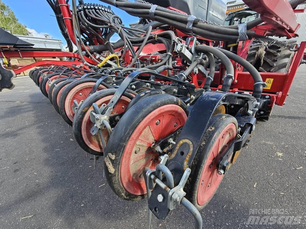 Horsch Focus 6 TD Farm Drills