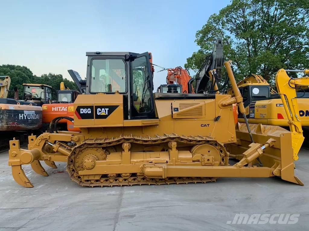 CAT D 6 G Crawler dozers