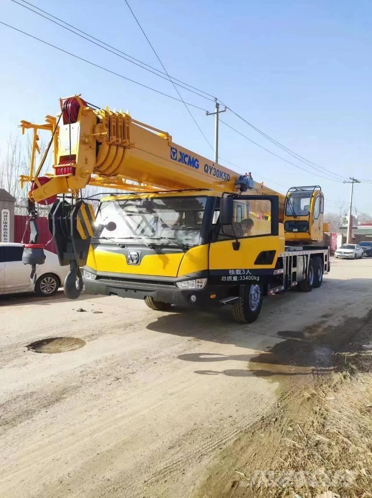 XCMG QY30T Mobile and all terrain cranes
