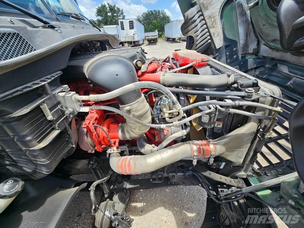 Freightliner 125 Conventional Trucks / Tractor Trucks