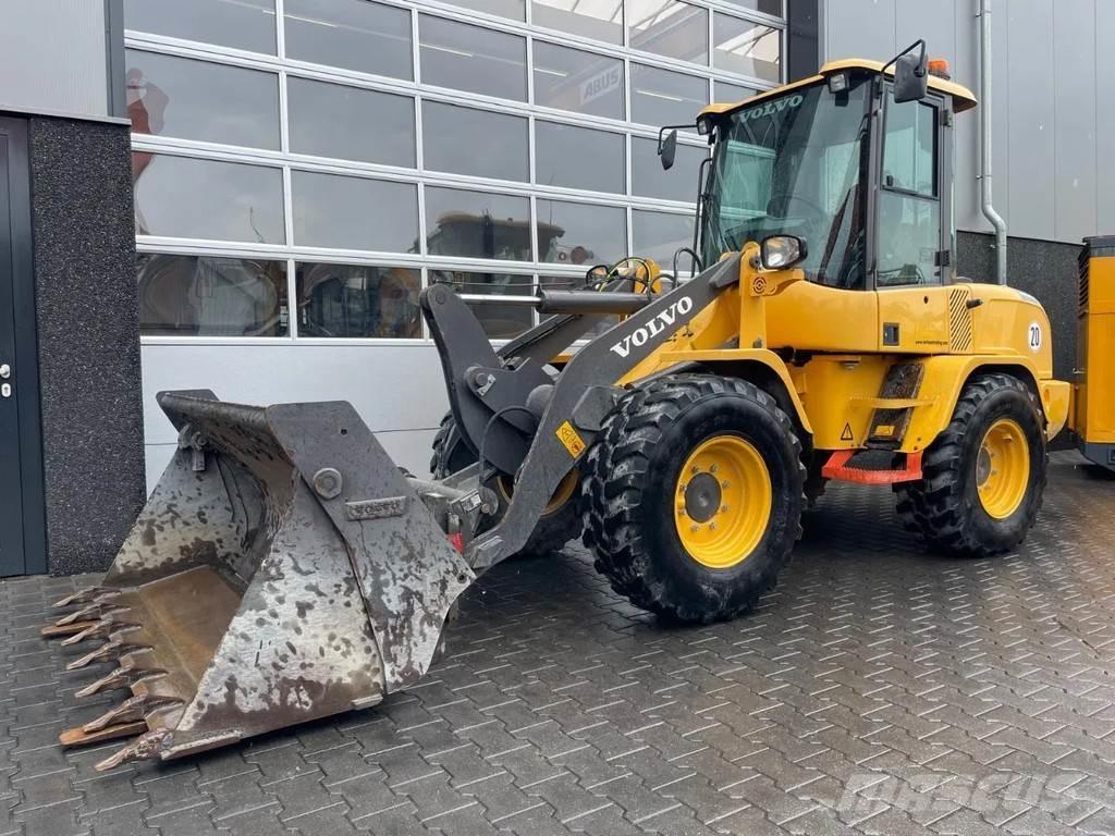 Volvo L30G Wheel Loaders