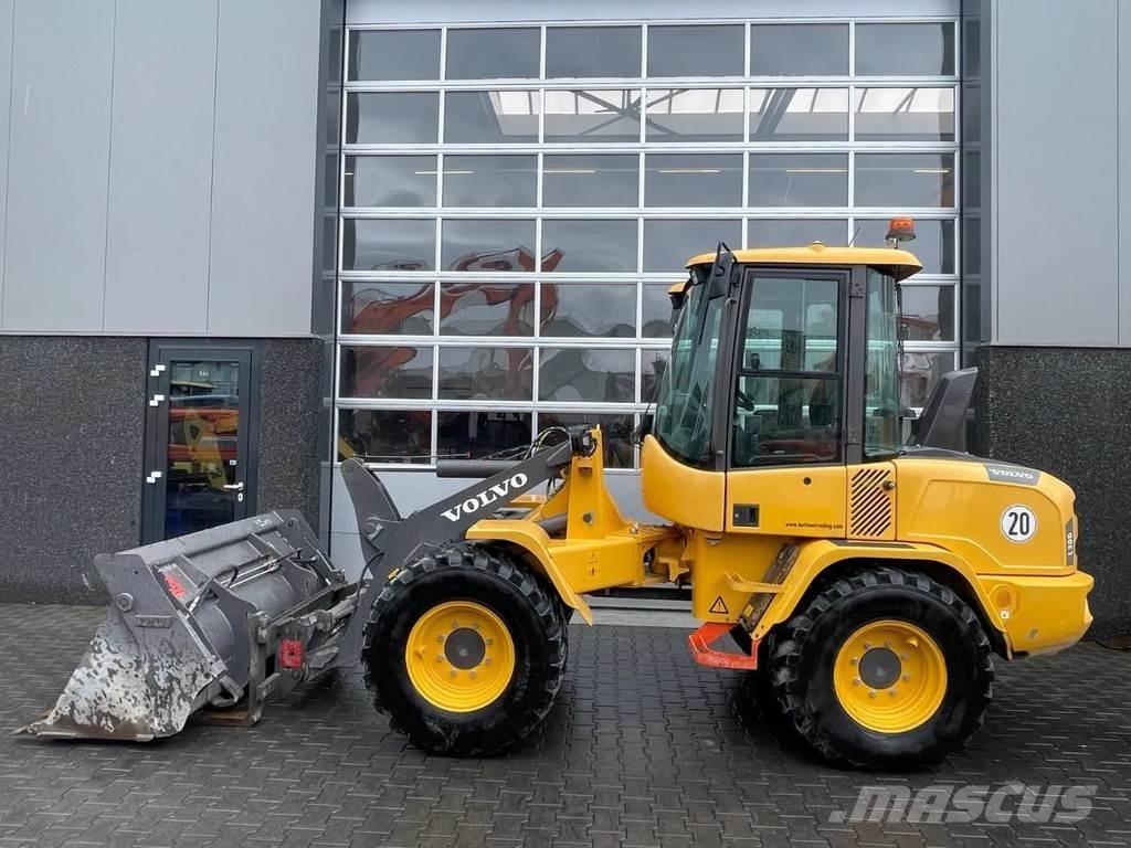 Volvo L30G Wheel Loaders