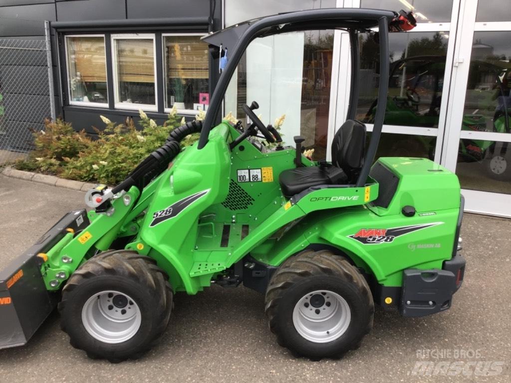 Avant 528 DEMO Multi purpose loaders