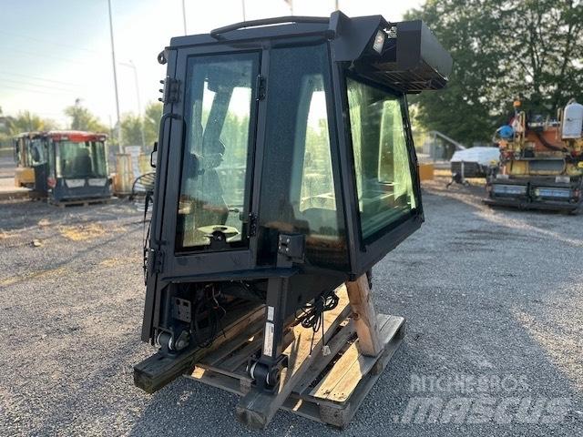 CASE D 1650 NEW CAB Forestry Cabin