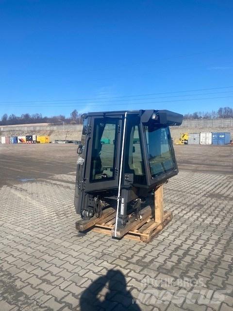 CASE D 1650 NEW CAB Forestry Cabin