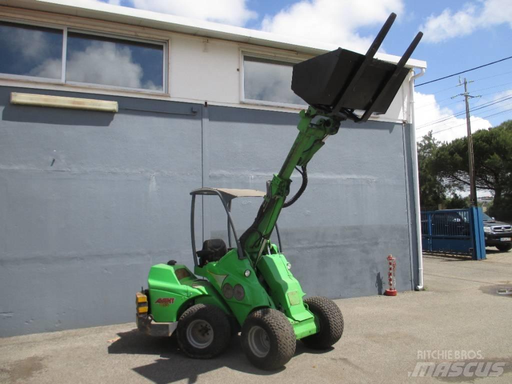 Avant 635 Utility Machines