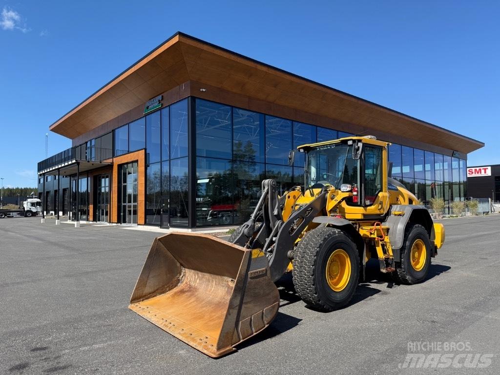 Volvo L90H Wheel Loaders