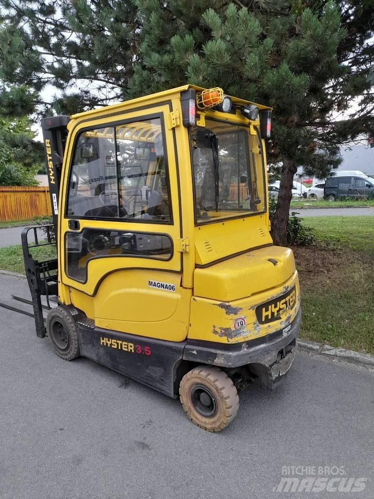 Hyster J3.5XN Electric Forklifts