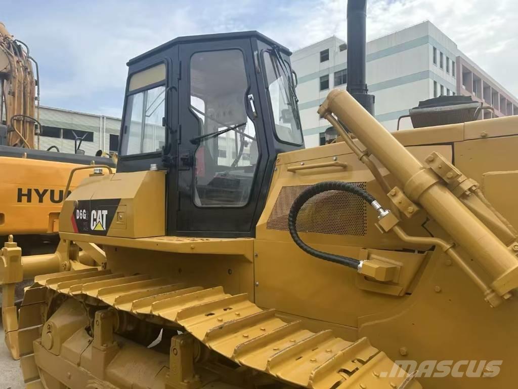 CAT D 6 G Crawler dozers