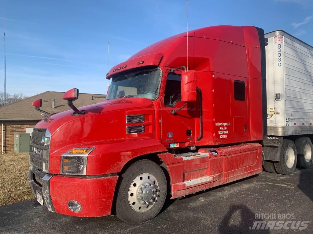 Mack Anthem Conventional Trucks / Tractor Trucks