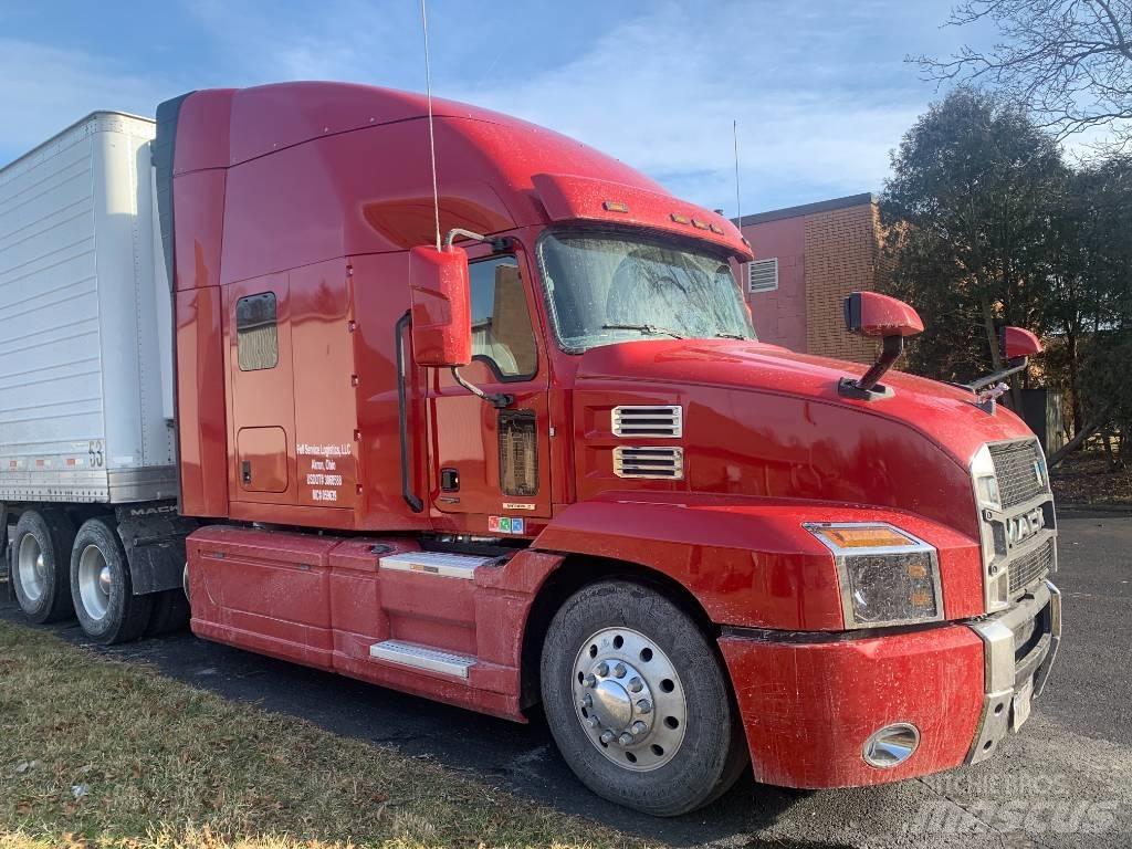 Mack Anthem Conventional Trucks / Tractor Trucks