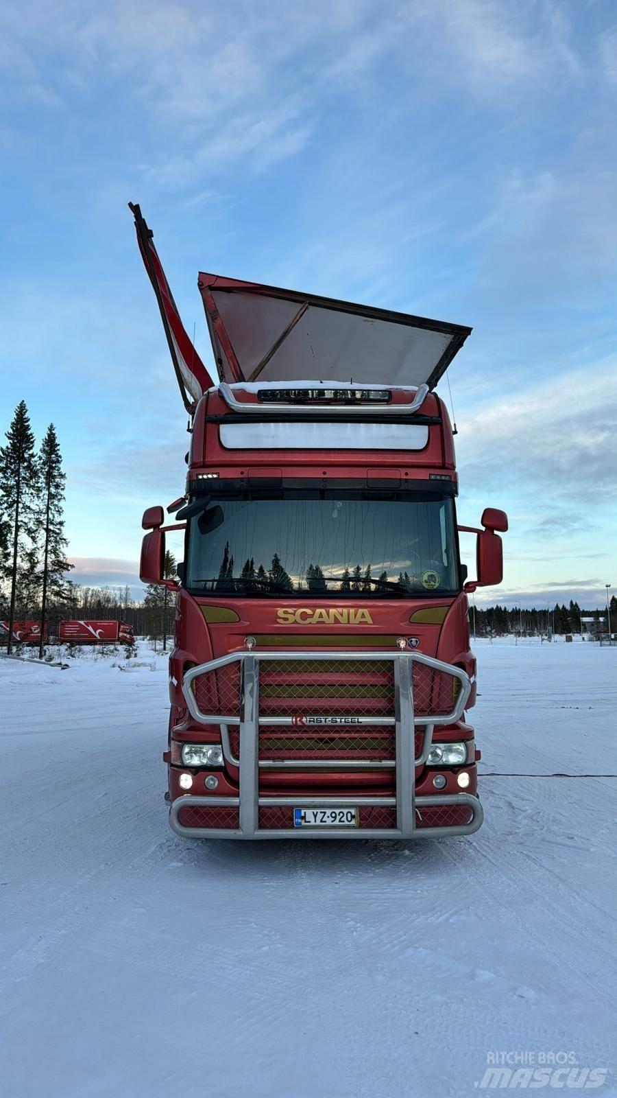 Scania R560 Wood Chippers