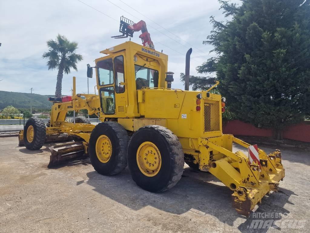 Komatsu GD 521 A-1 Motor Graders