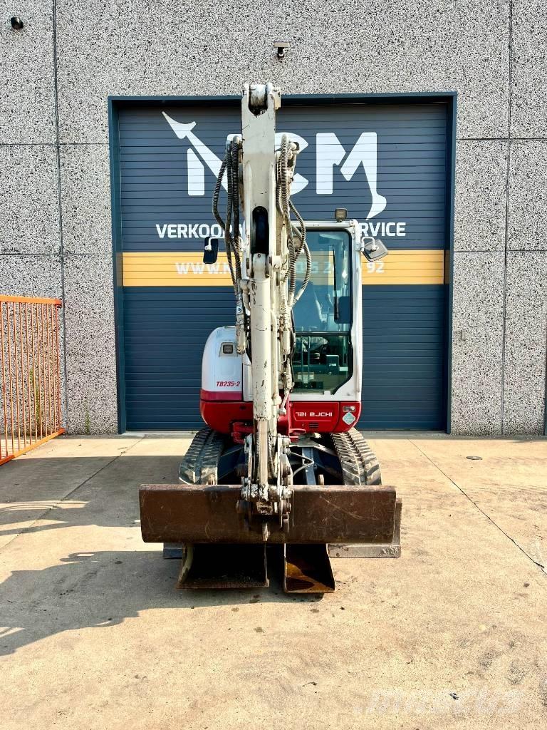 Takeuchi TB 235 Mini Excavators <7t (Mini Diggers)
