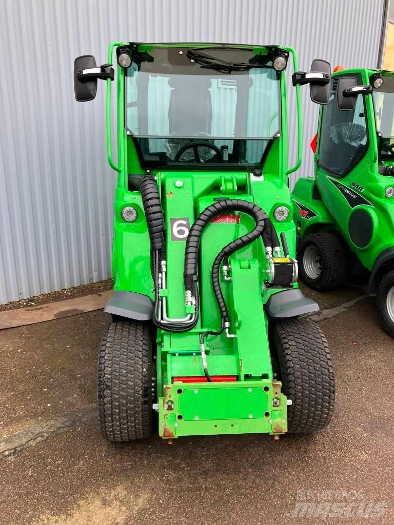 Avant 640i Skid Steer Loaders