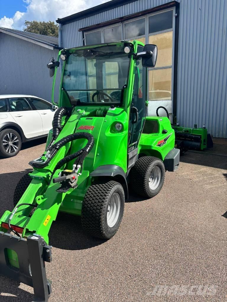 Avant 640i Skid Steer Loaders