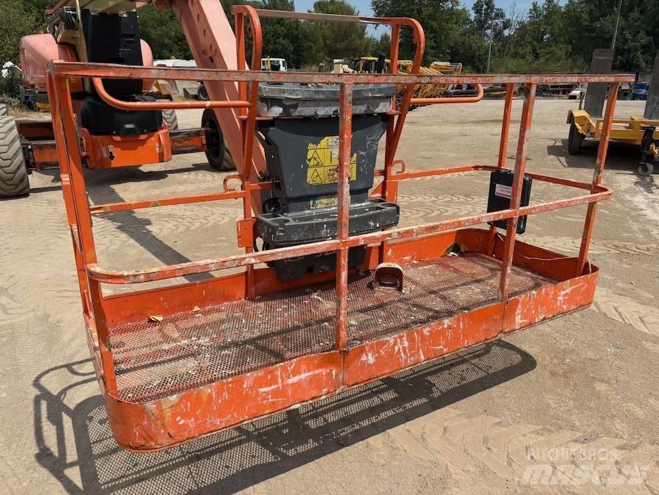 JLG 1250 AJP Articulated boom lifts