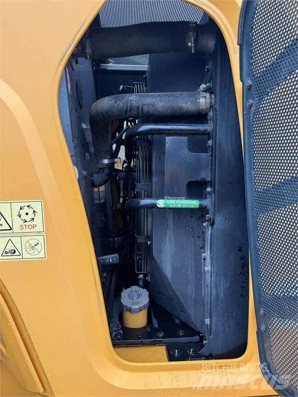 Hyundai HL 955 Wheel Loaders
