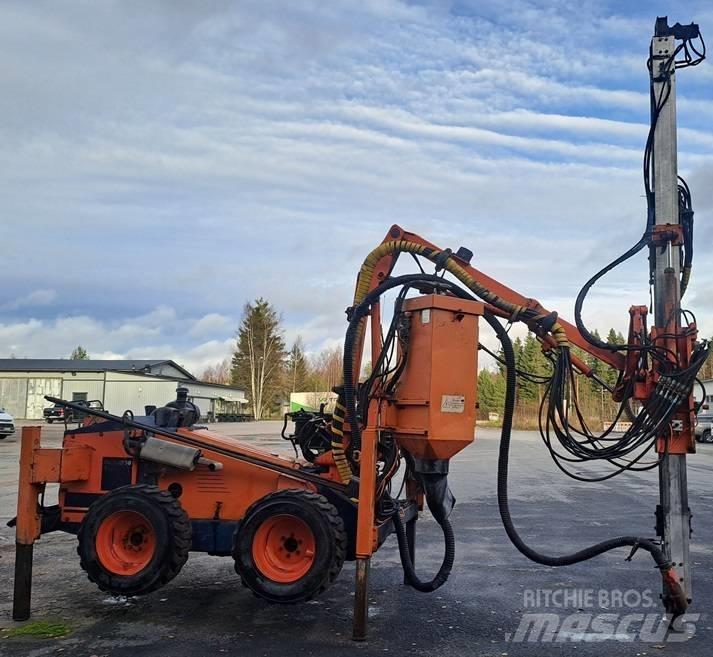 Tamrock 110 E Surface drill rigs