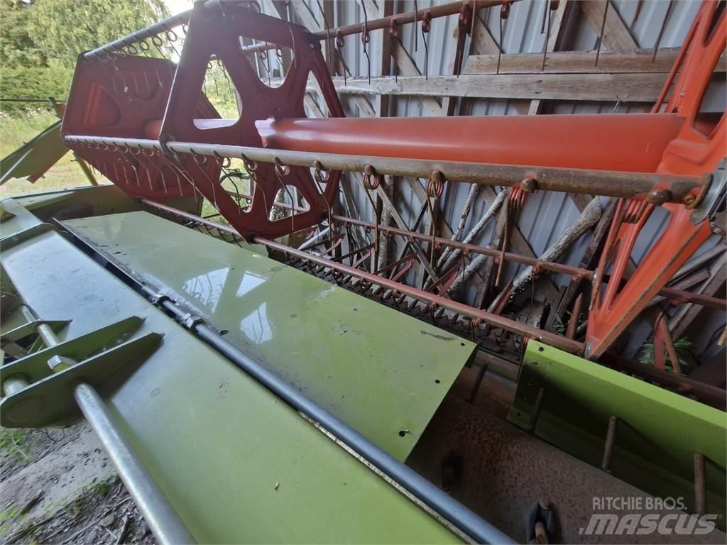 CLAAS C600 Harvester Headers