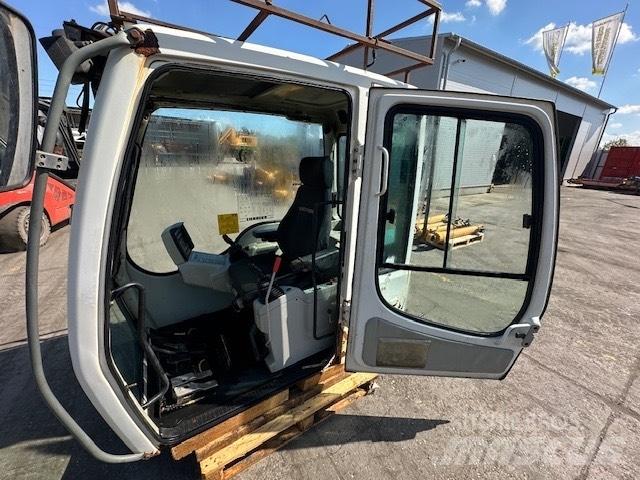 Liebherr R 914 C CAB Forestry Cabin