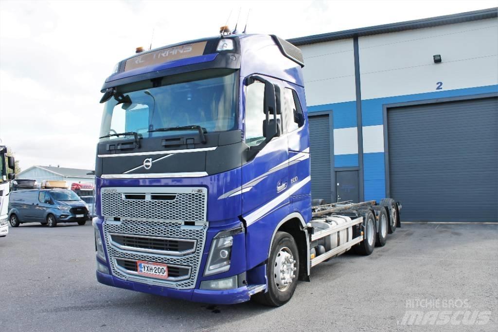 Volvo FH16 600  8x4*4 Cab & Chassis Trucks