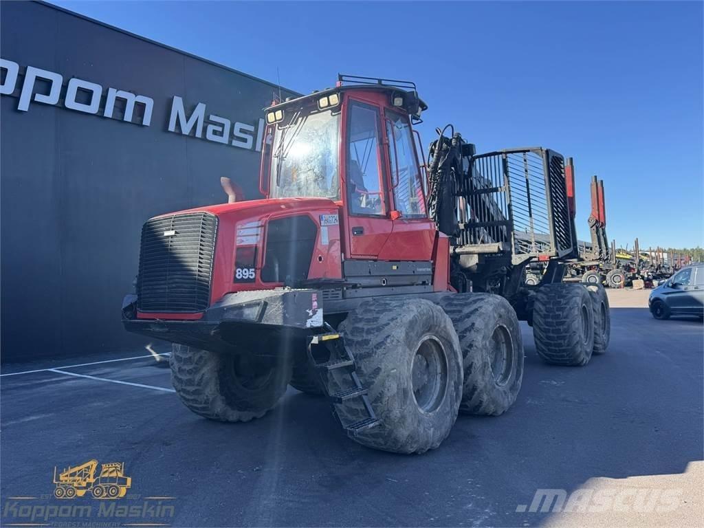 Komatsu 895 Forwarders
