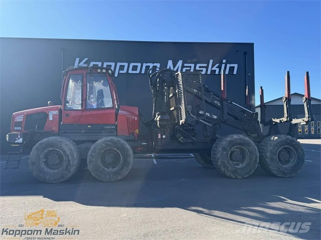 Komatsu 895 Forwarders