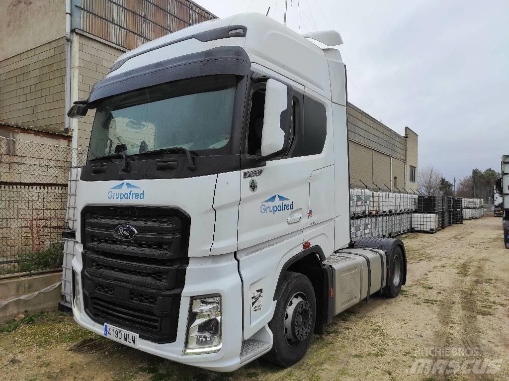 Ford F-Max 500 Conventional Trucks / Tractor Trucks