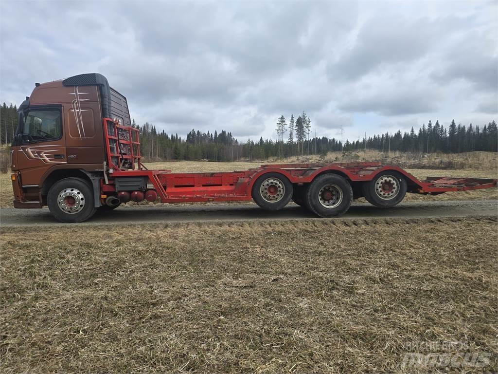 Volvo FM12 8x2 Forest machine transport trucks
