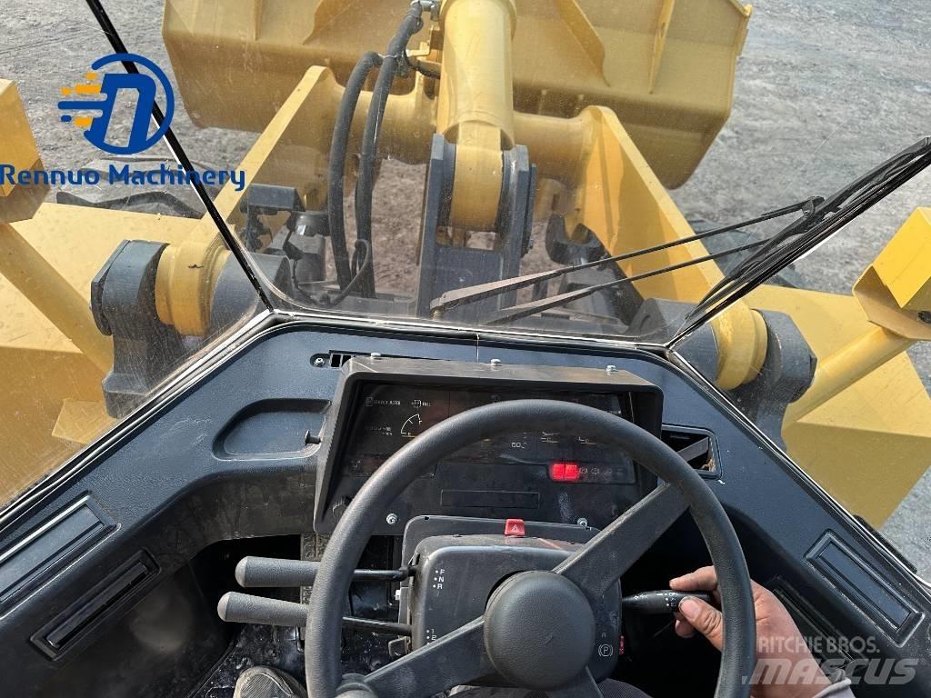 Komatsu WA380 Wheel Loaders