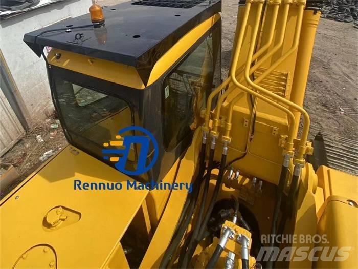 Komatsu 350-8 Crawler Excavators