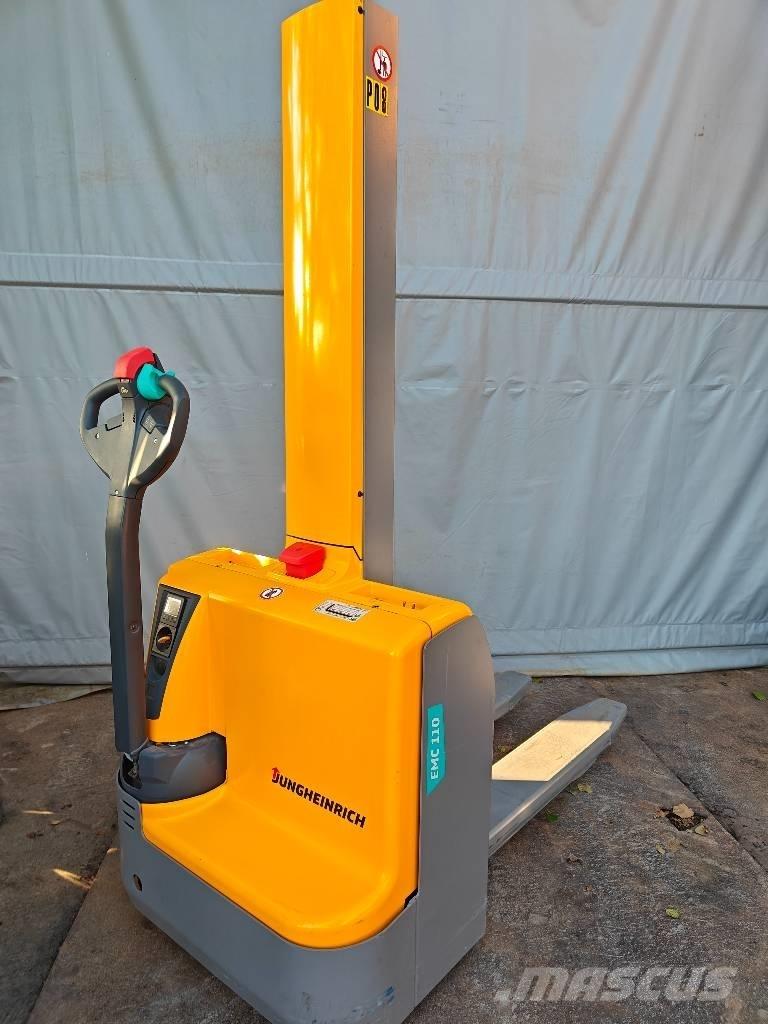 Jungheinrich EMC 110 Pedestrian stacker