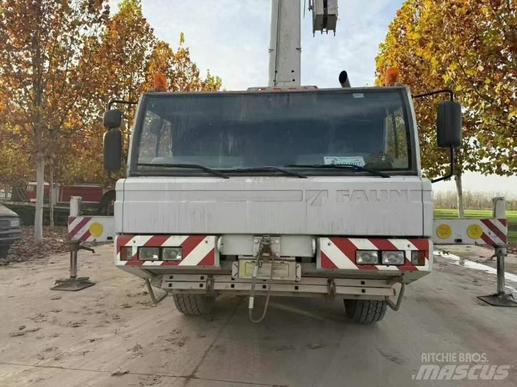 Tadano Faun ATF 100 Mobile and all terrain cranes