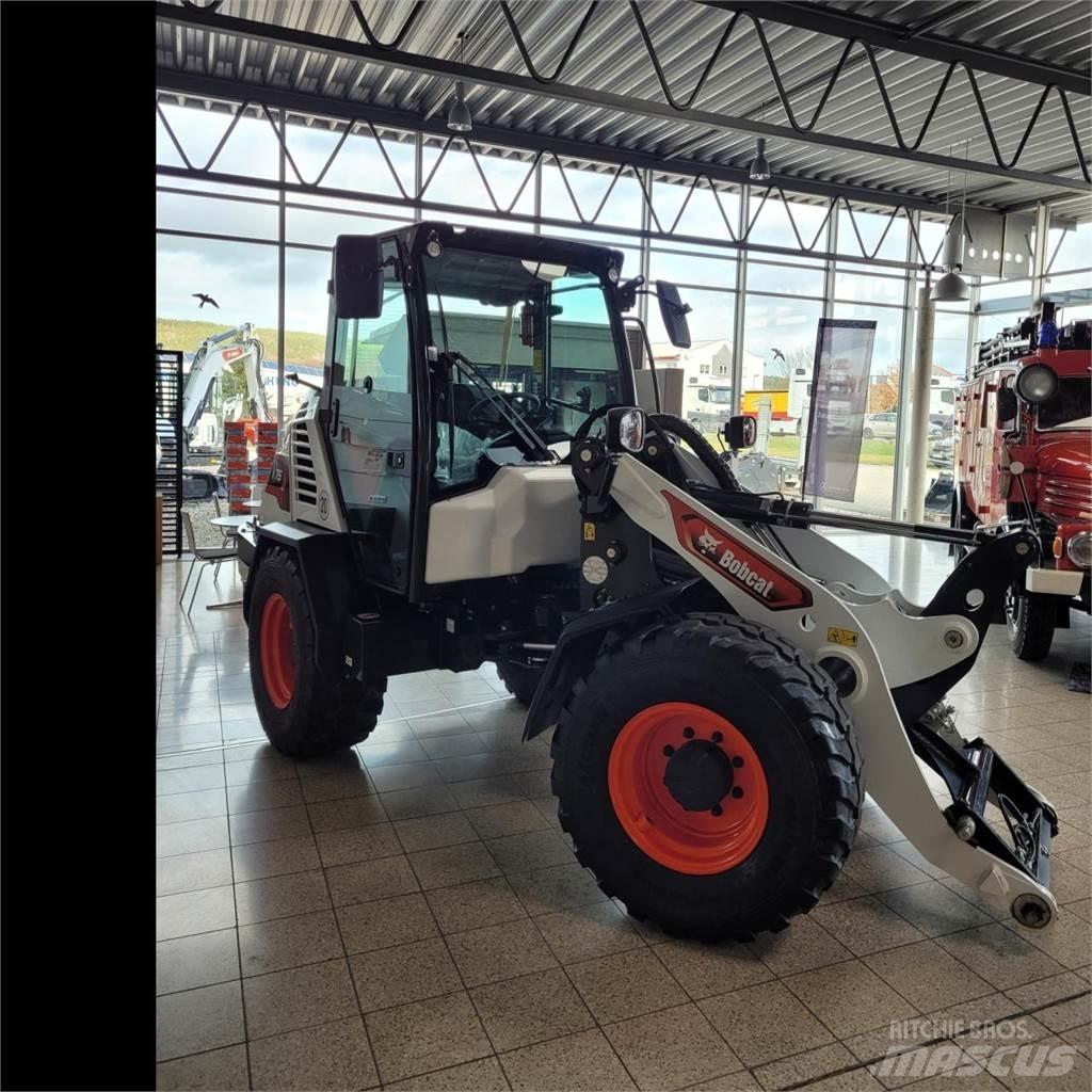 Bobcat L75 Wheel Loaders