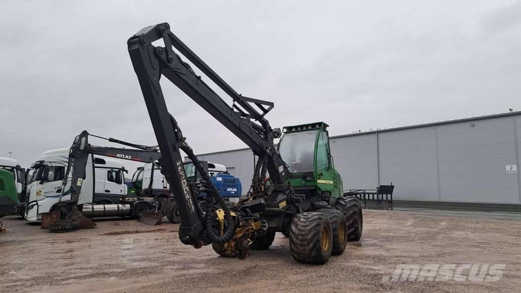 John Deere 1070 D Harvesters