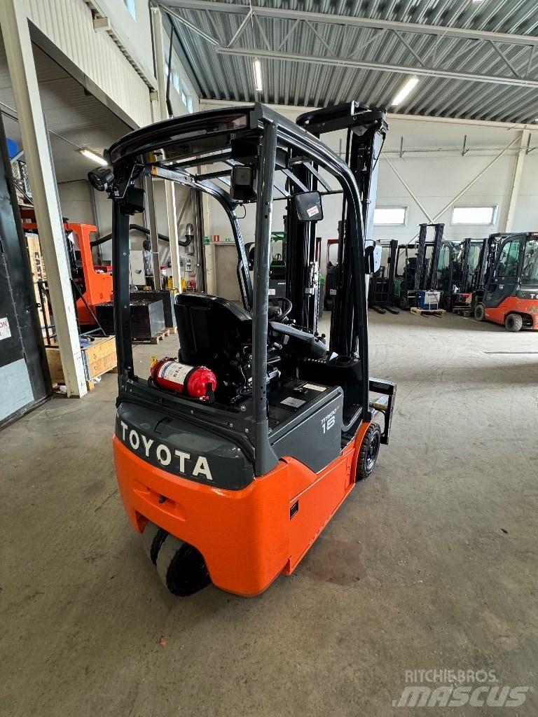 Toyota 8FBEK18T Electric Forklifts