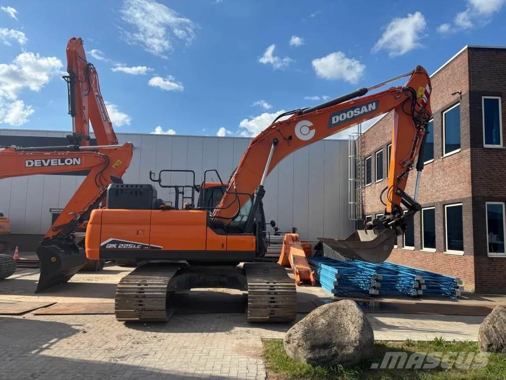 Doosan DX225LC-7 Crawler Excavators