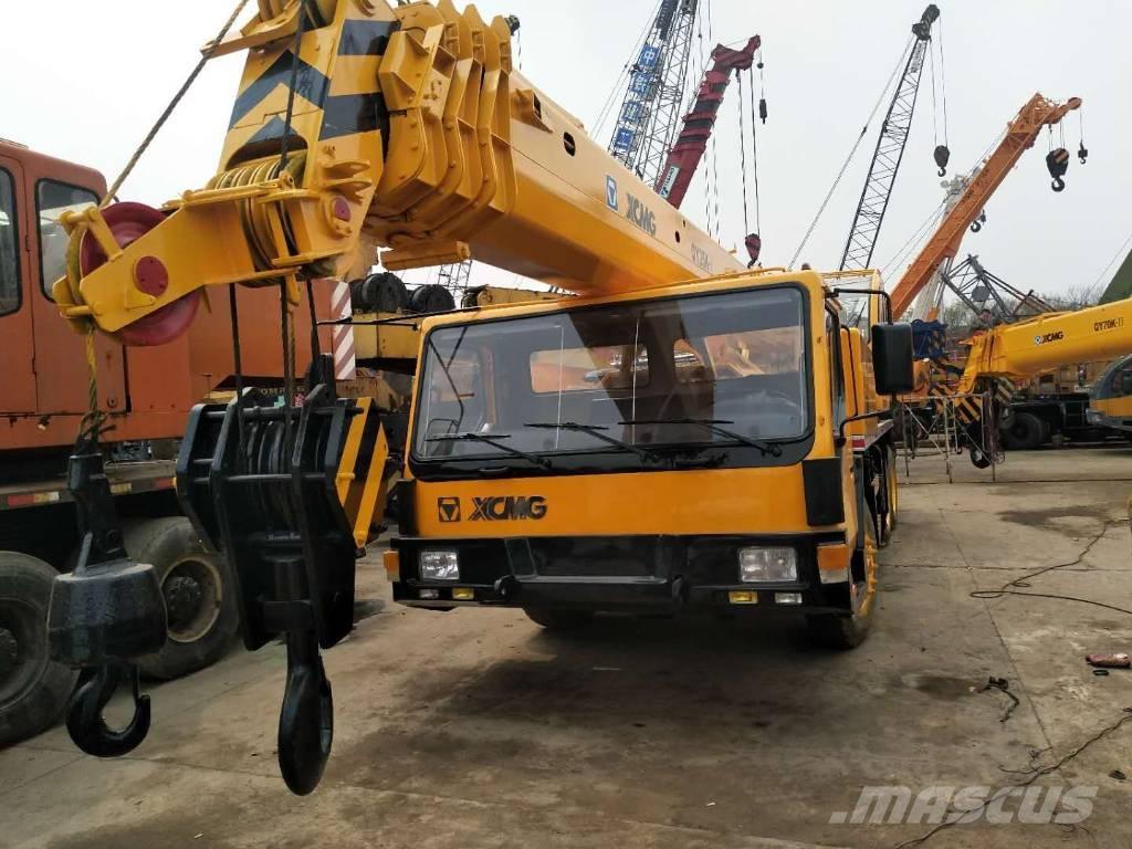 XCMG QY 50 Crawler Cranes
