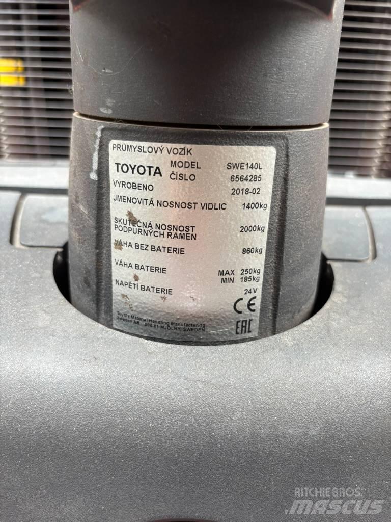 Toyota SWE140L Self Propelled Stackers