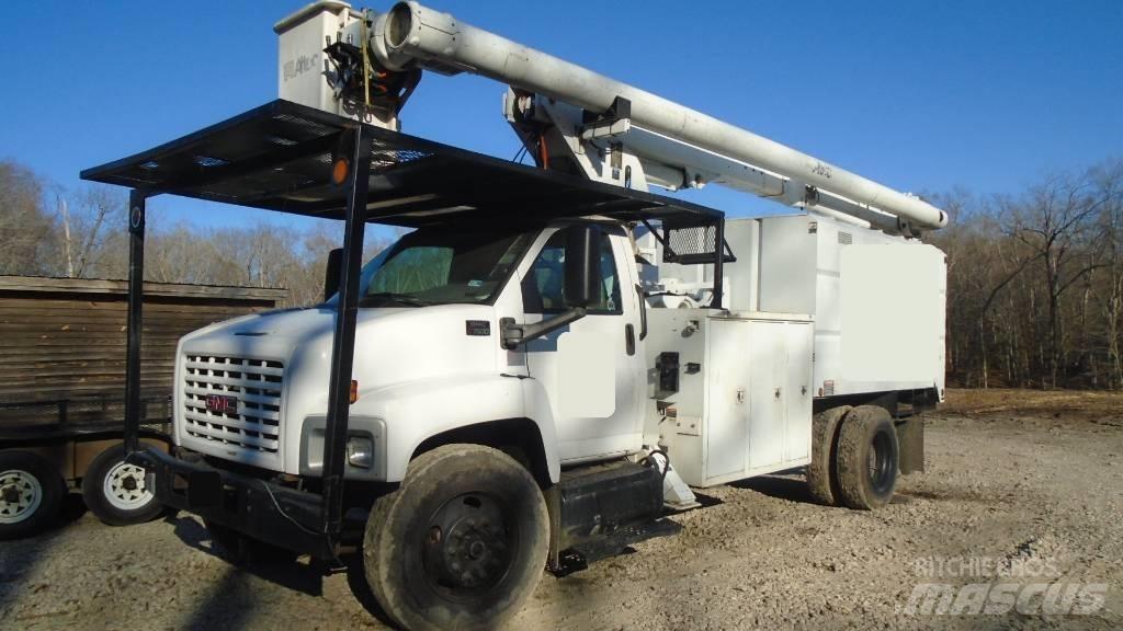 GMC C7500 Top Kick Wood chip trucks
