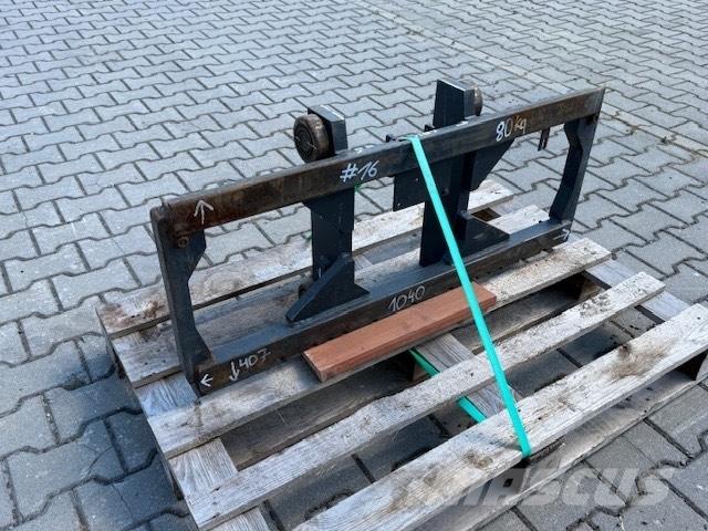 Volvo USED PARTS Forks