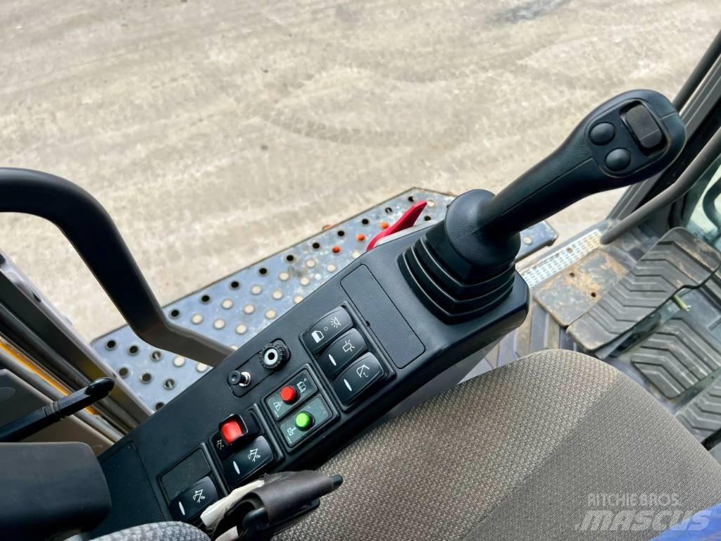 Volvo EC380E HR UHD Demolition