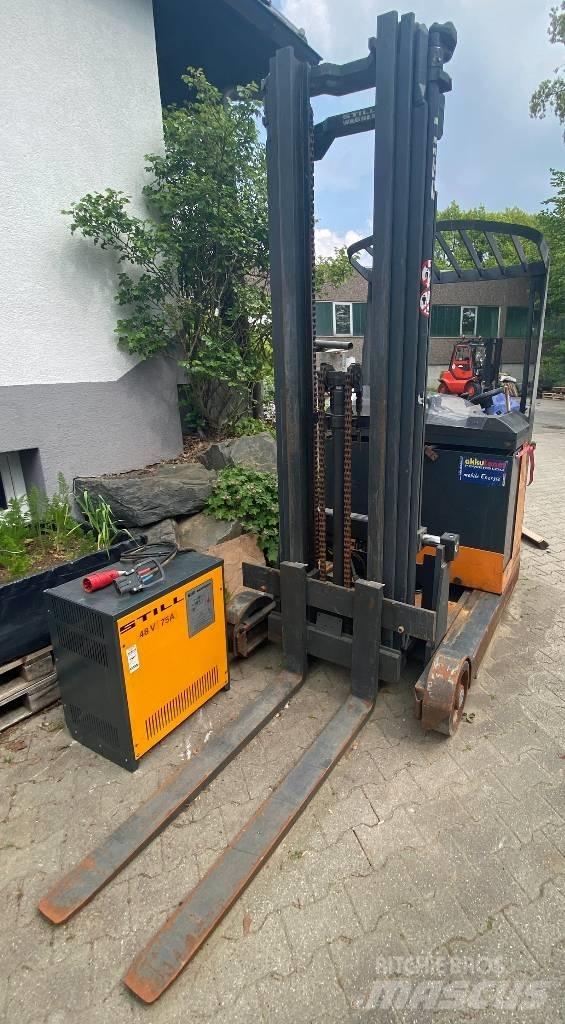 Still Wagner FM 17 Reach trucks