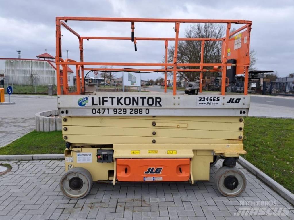JLG 3246 ES Scissor Lifts