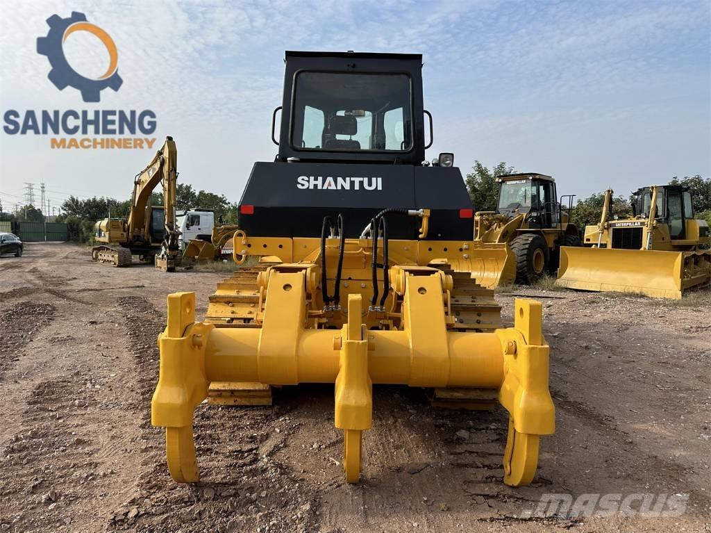 Shantui SD 22 Crawler dozers